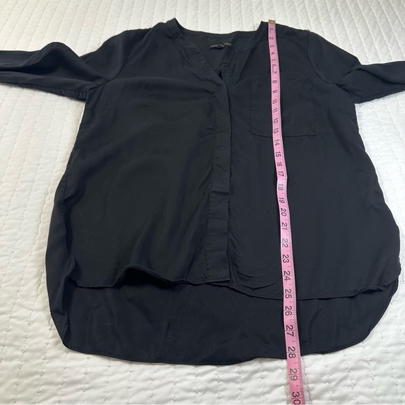 Banana Republic 100% Lyocell Black Button Down Blouse With One Front Pocket - Picture 4 of 14